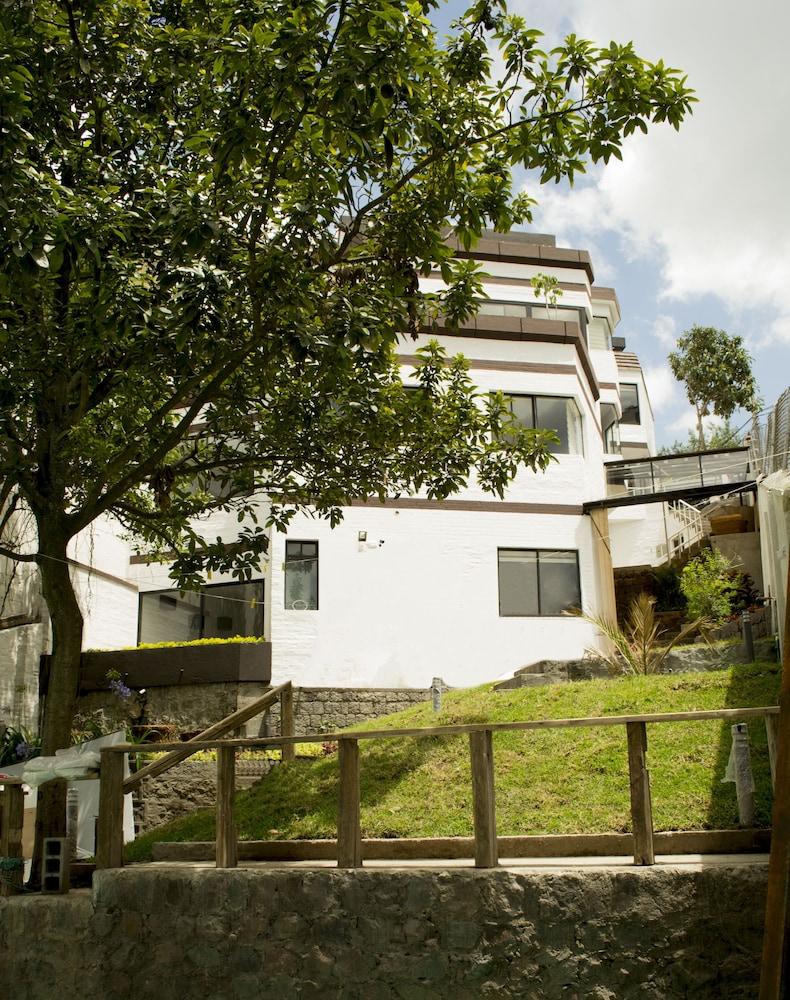 Hotel Bellavista Quito Exterior photo